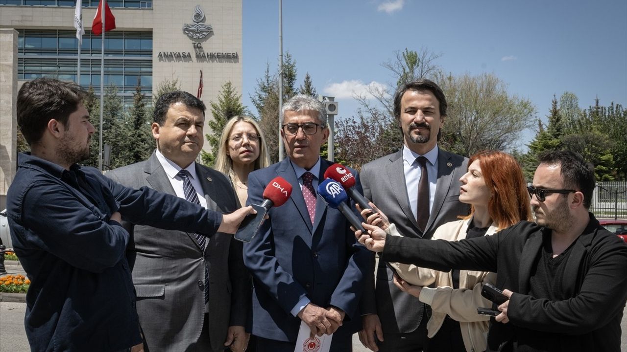 CHP'den AYM'ye Başvuru: Gençlik ve Spor Kanunu ile Siber Güvenlik Yasası Talebi