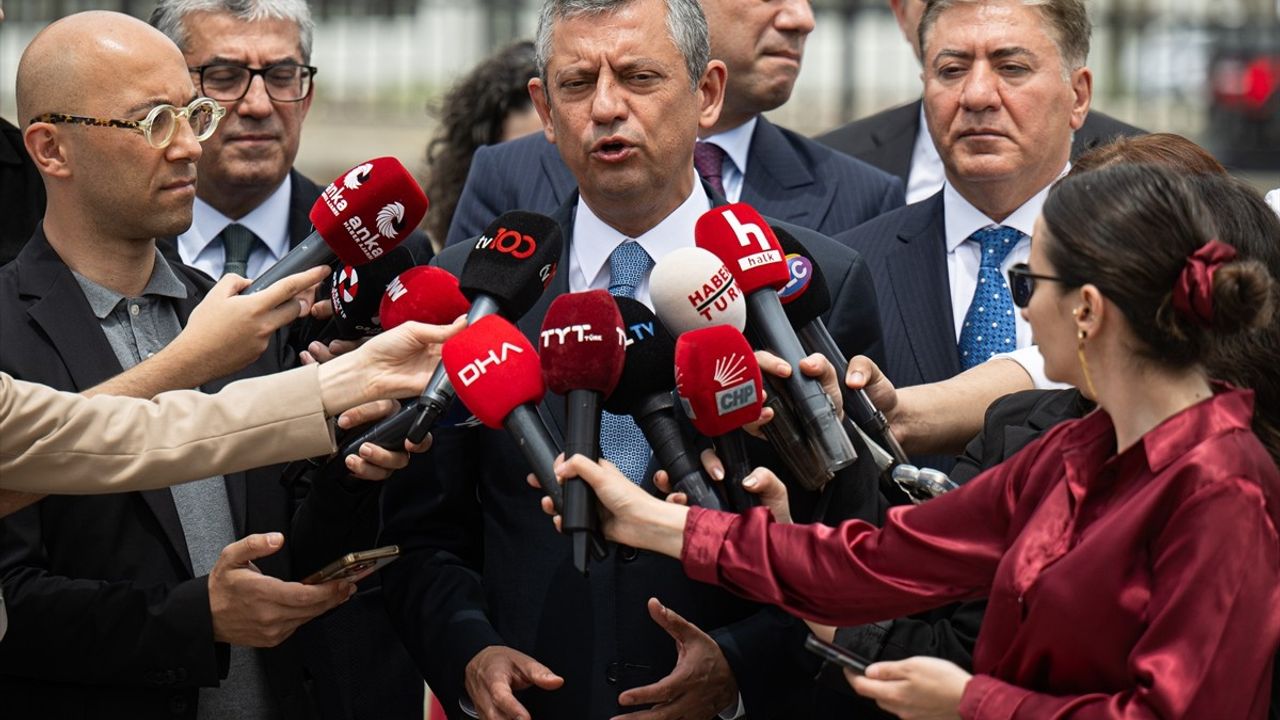CHP Genel Başkanı Özgür Özel'den AYM Ziyareti ve HSK Seçimleri Açıklaması