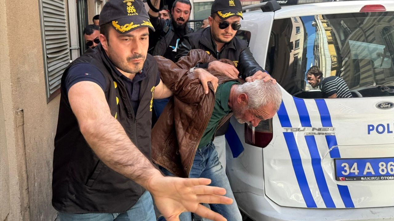 CHP Genel Başkanı Özgür Özel'e Yumruklu Saldırı: Şüphelinin Geçmişi Şok Edici