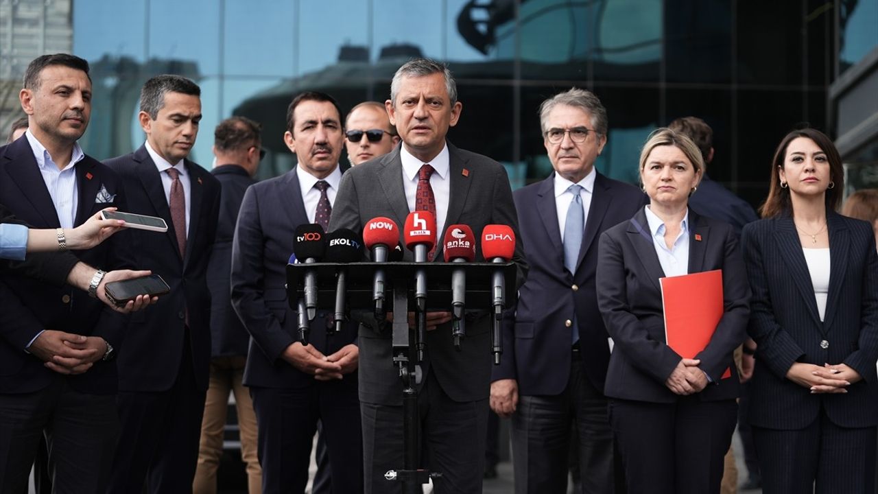 CHP Genel Başkanı Özgür Özel, TİSK’i Ziyaret Etti: İşverenlerin Görüşlerine Önem Veriyoruz