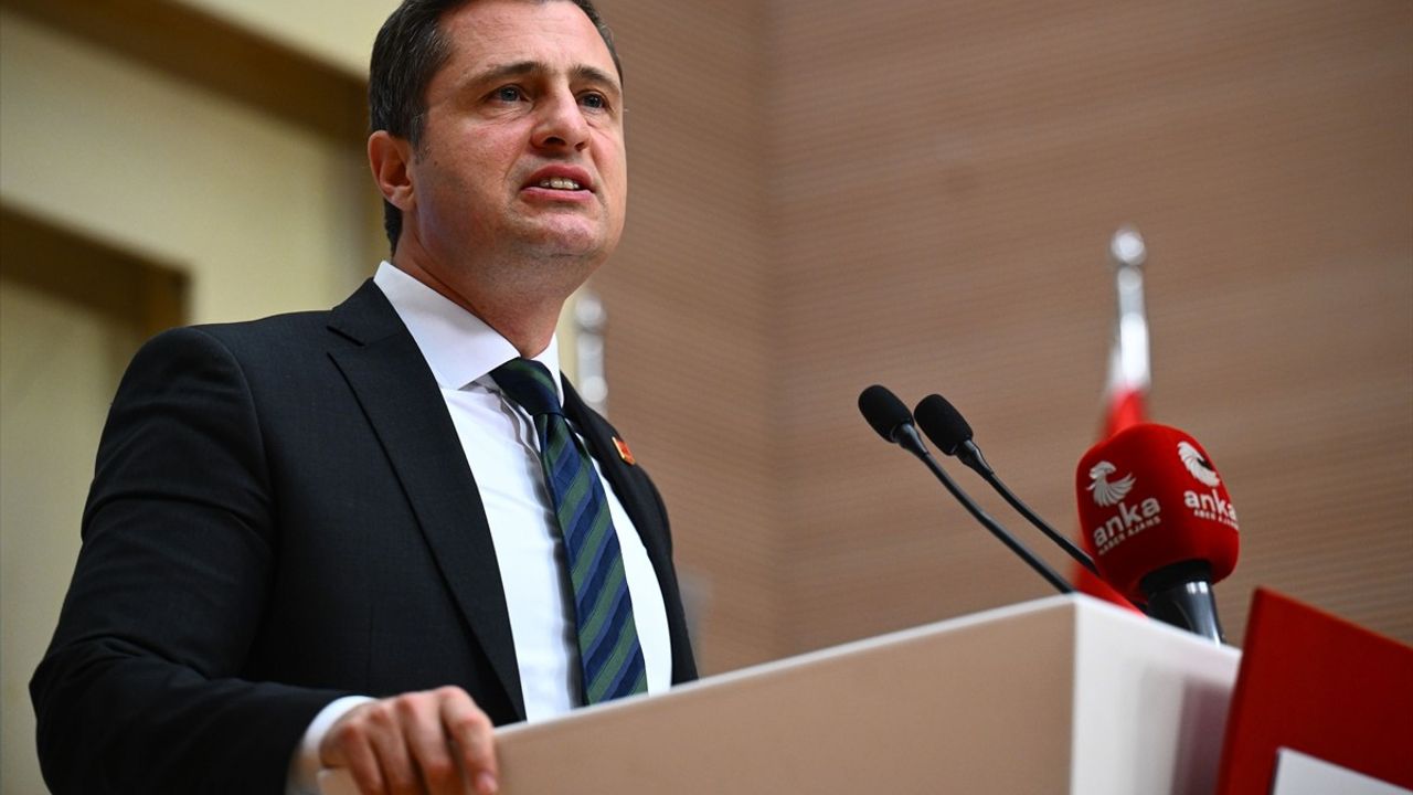 CHP İBB'nin Soruşturmalarını Eleştirdi ve Asgari Ücret Açıklaması Yaptı