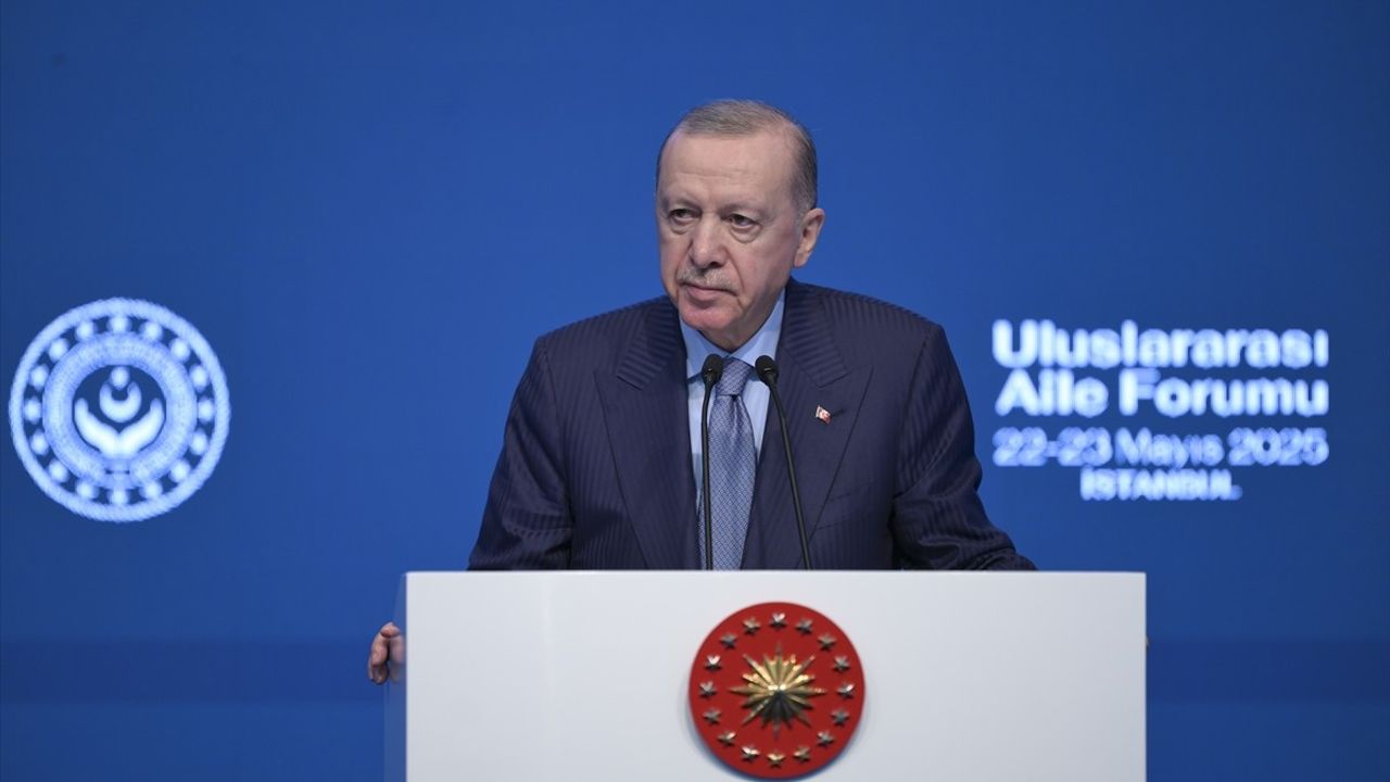 Cumhurbaşkanı Erdoğan, Aile Forumunda Ailenin Önemine Dikkat Çekti
