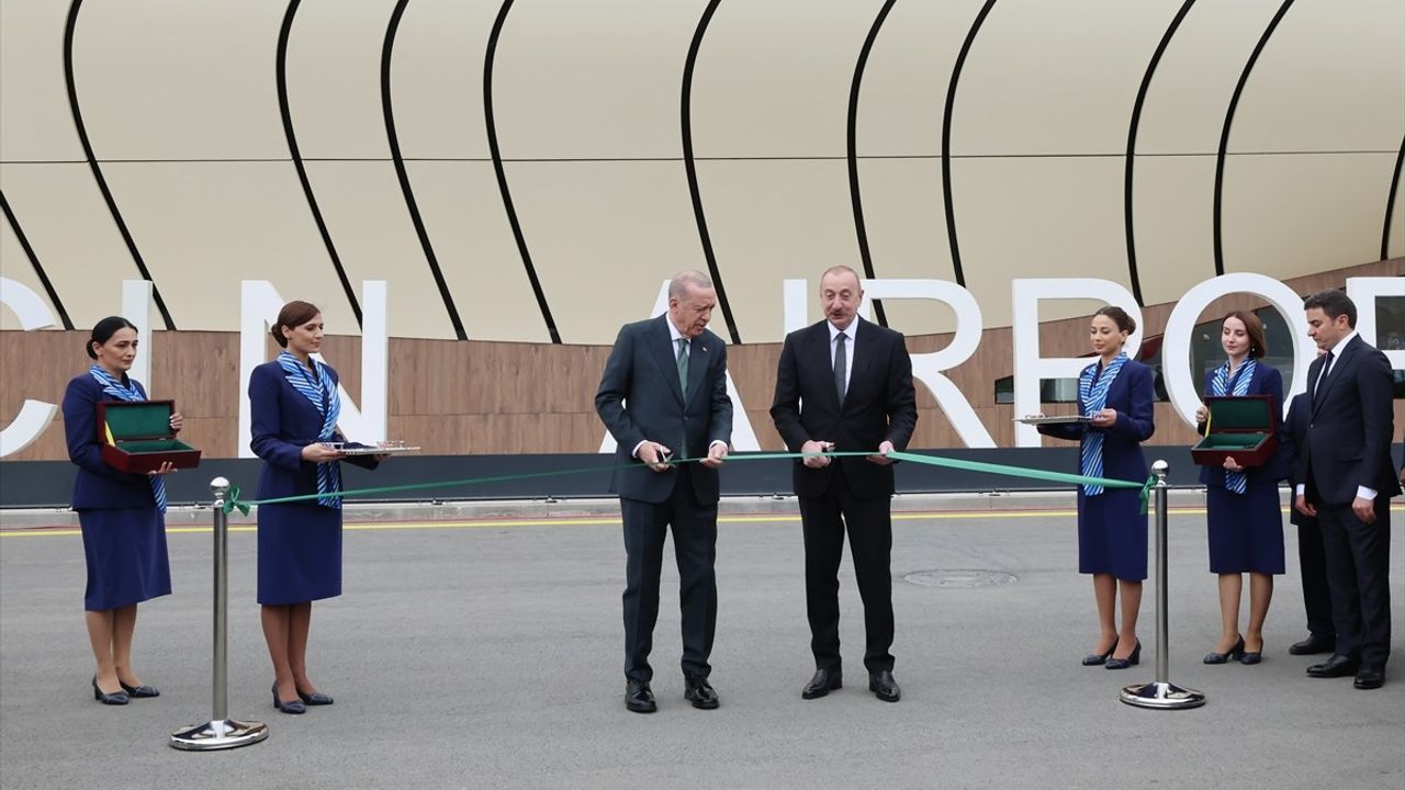 Cumhurbaşkanı Erdoğan Azerbaycan'a Resmi Ziyarette Bulundu