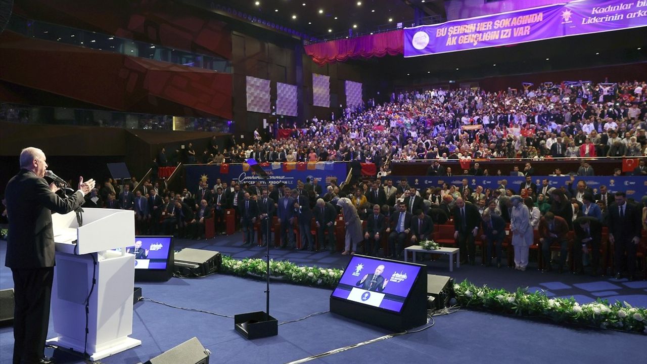 Cumhurbaşkanı Erdoğan'dan İstanbul'da Yolsuzluk ve Faşizme Dikkat Çekti