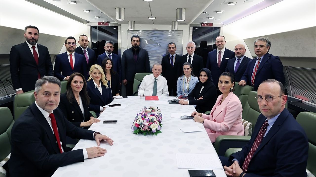 Cumhurbaşkanı Erdoğan'dan Azerbaycan Dönüşü Önemli Açıklamalar