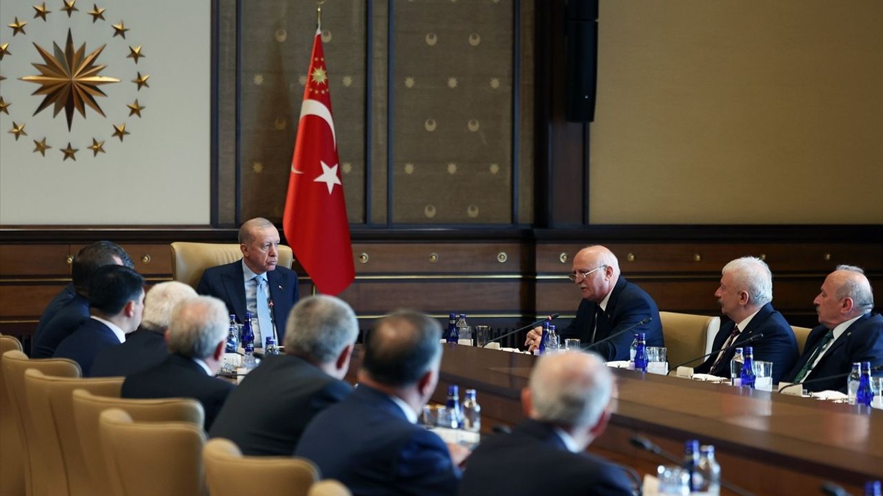Cumhurbaşkanı Erdoğan Dünya Çiftçiler Günü'nde Çiftçi Temsilcilerini Ağırladı