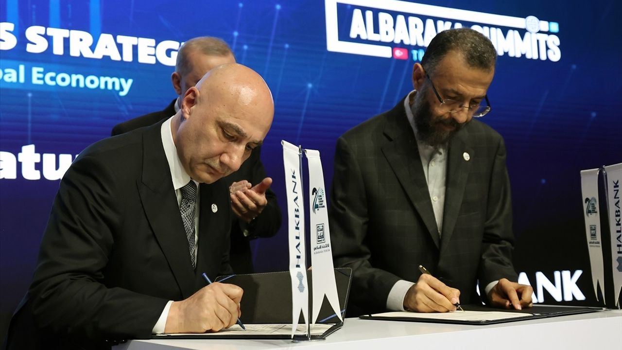 Cumhurbaşkanı Erdoğan: İslam Ekonomisi Zirvesi'nde İşbirliği Vurgusu