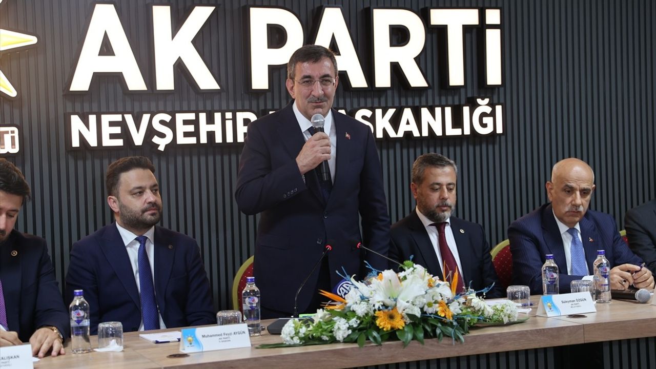 Cumhurbaşkanı Yardımcısı Yılmaz: 'AK Parti, Türkiye'nin Ana Damarıdır'