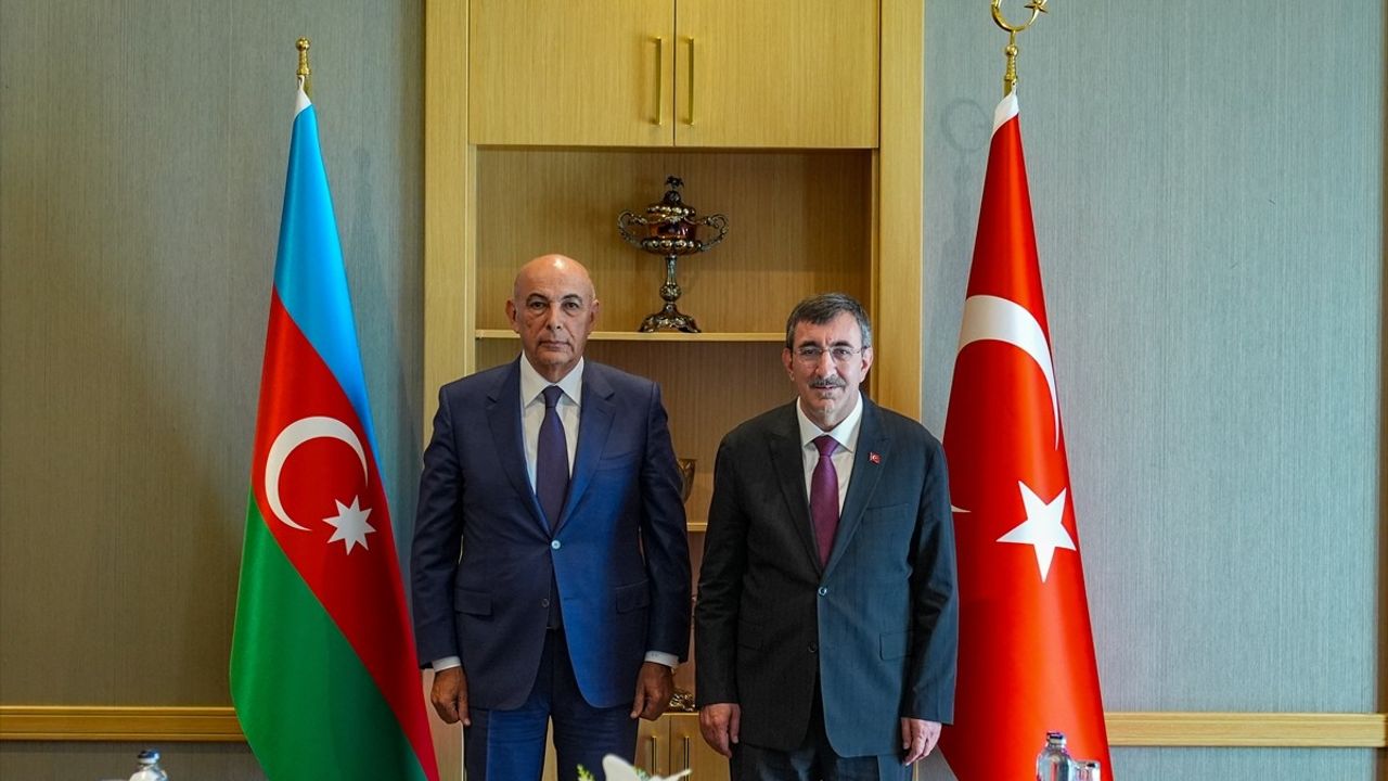 Cumhurbaşkanı Yardımcısı Yılmaz, Azerbaycan ile İlişkileri Güçlendirdi