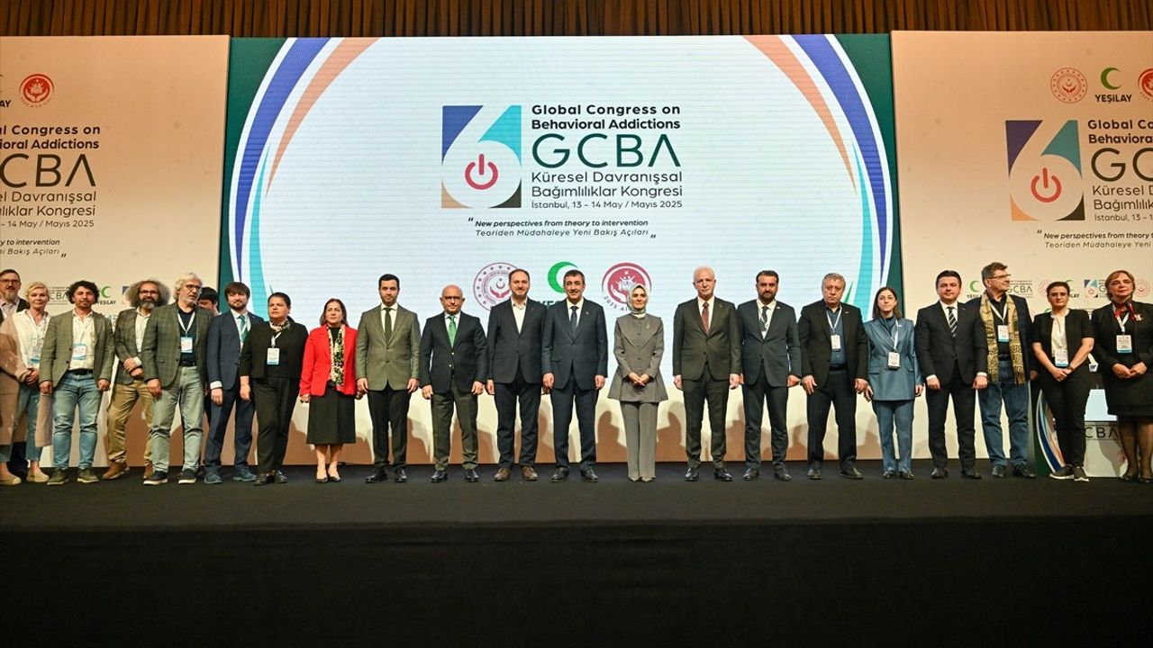 Cumhurbaşkanı Yardımcısı Yılmaz, Davranışsal Bağımlılıklar Kongresi'nde Mücadele Vurgusu Yaptı