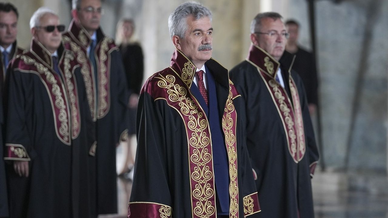 Danıştay Başkanı Zeki Yiğit, Anıtkabir'i Ziyaret Etti