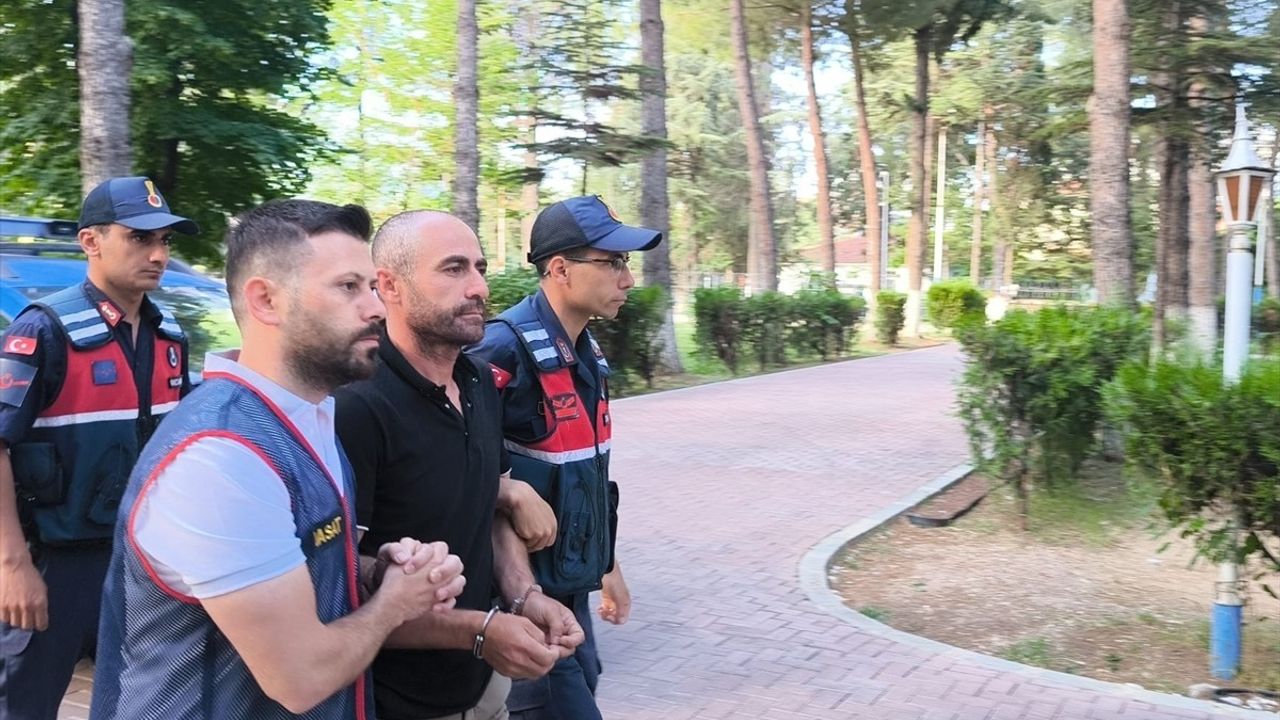 Denizli'de 140 Hırsızlık Olayının Şüphelisi Tutuklandı