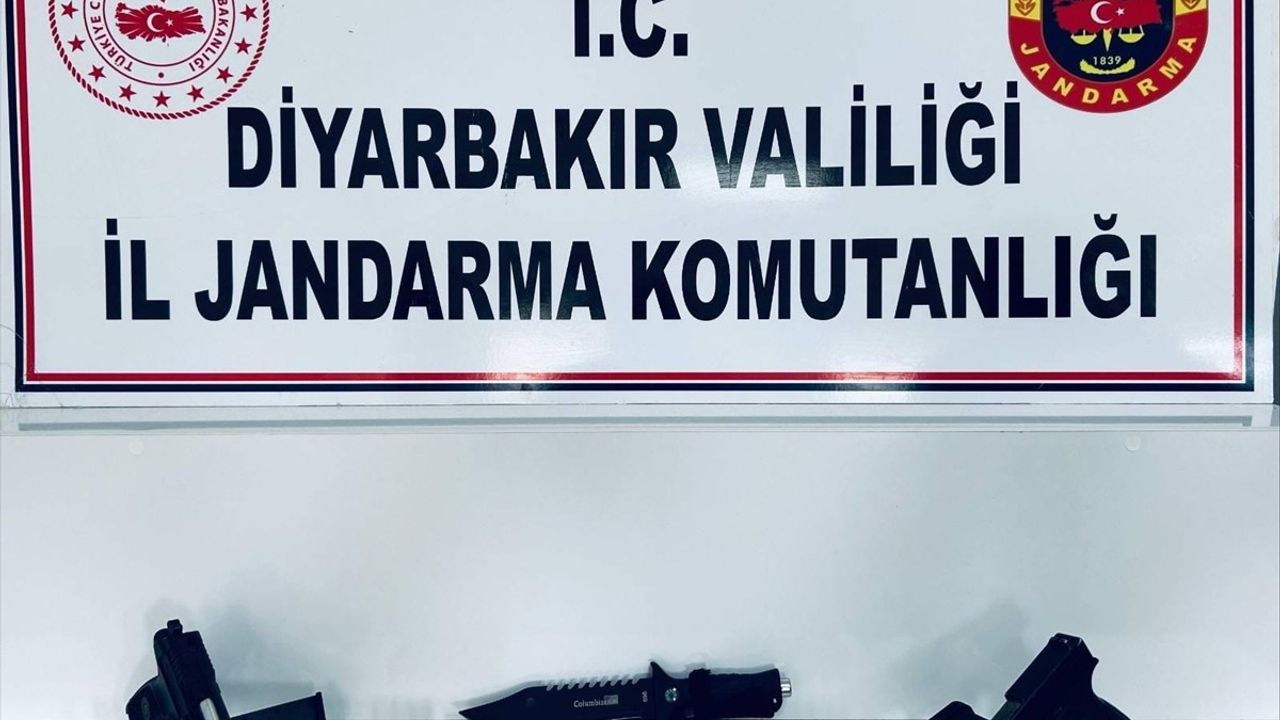 Diyarbakır'da Kurşunlama ve Kundaklama Olaylarını Gerçekleştiren Üç Şüpheli Yakalandı