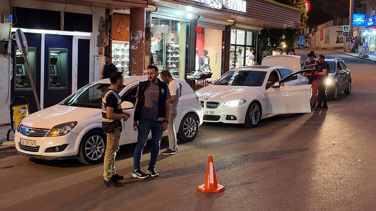 Diyarbakır'da Uyuşturucu Satıcılarına 'Narko Hançer' Operasyonu