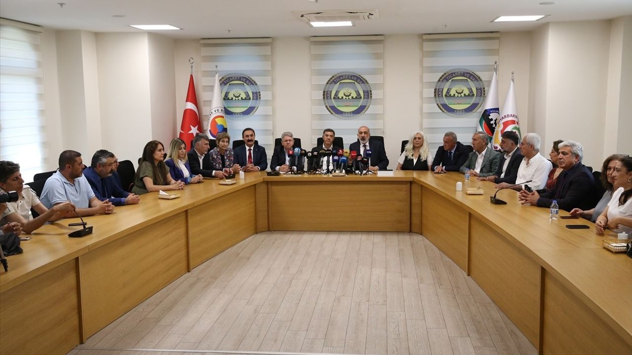 Diyarbakır'dan 'Terörsüz Türkiye' İçin Birleşik Destek