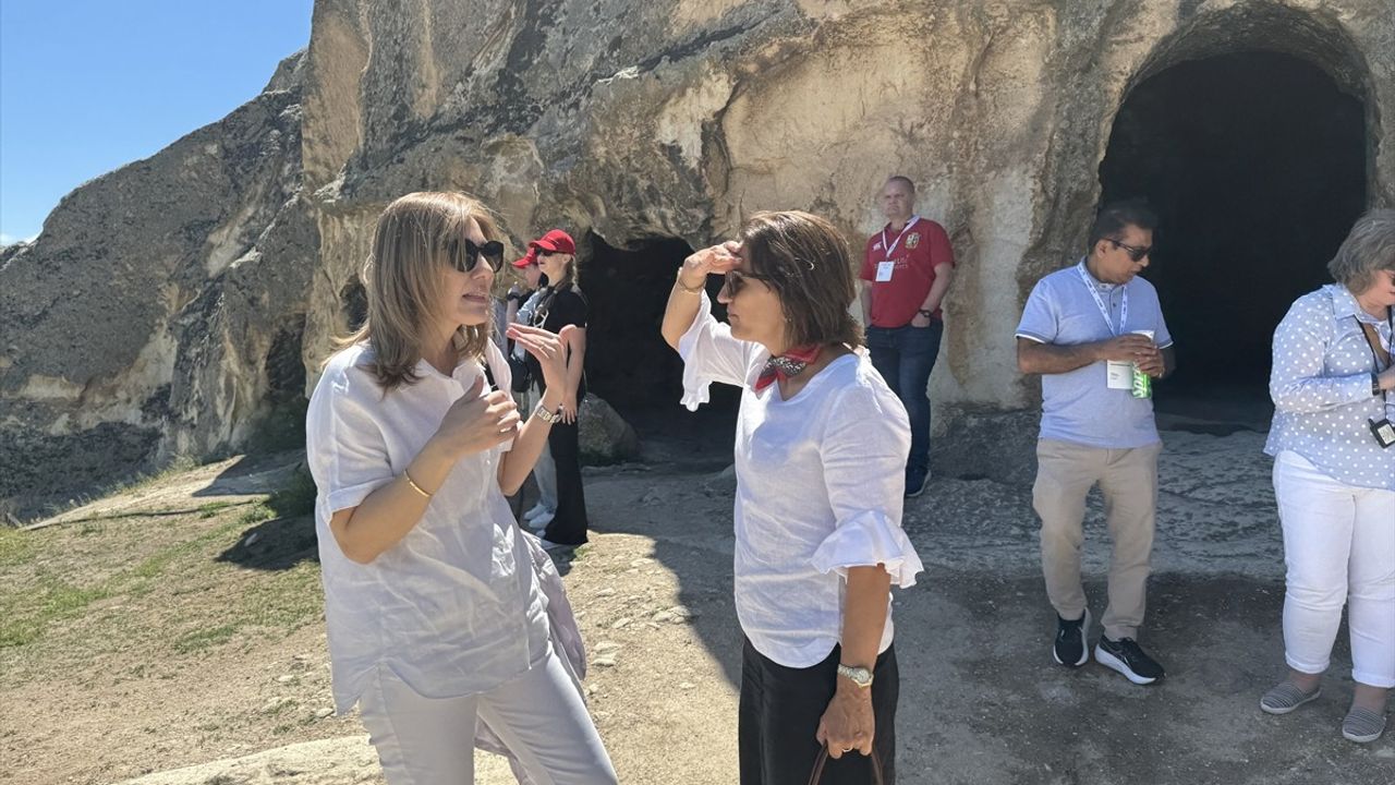 Dünyadan 200 Seyahat Acentesi Temsilcisi Afyonkarahisar'ı Keşfetti