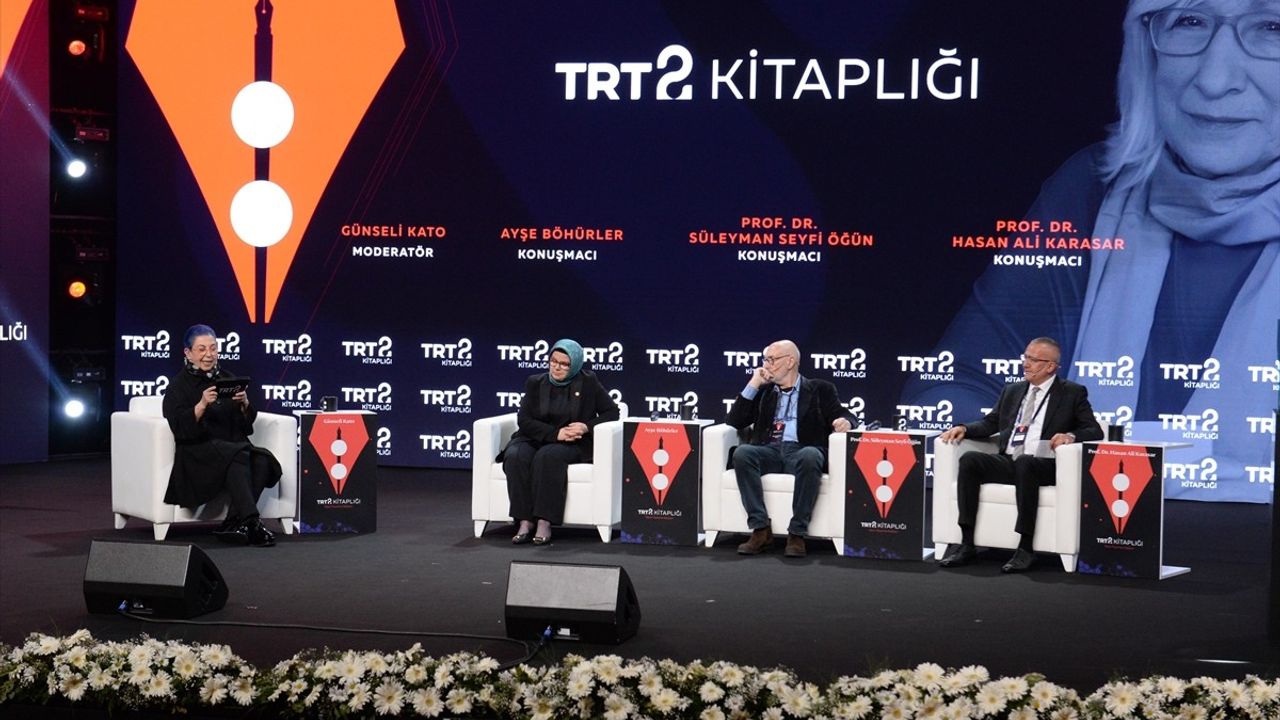 Düşünce Dünyasının İki İmzası: Duralı ve Alatlı'nın Etkisi Ele Alındı