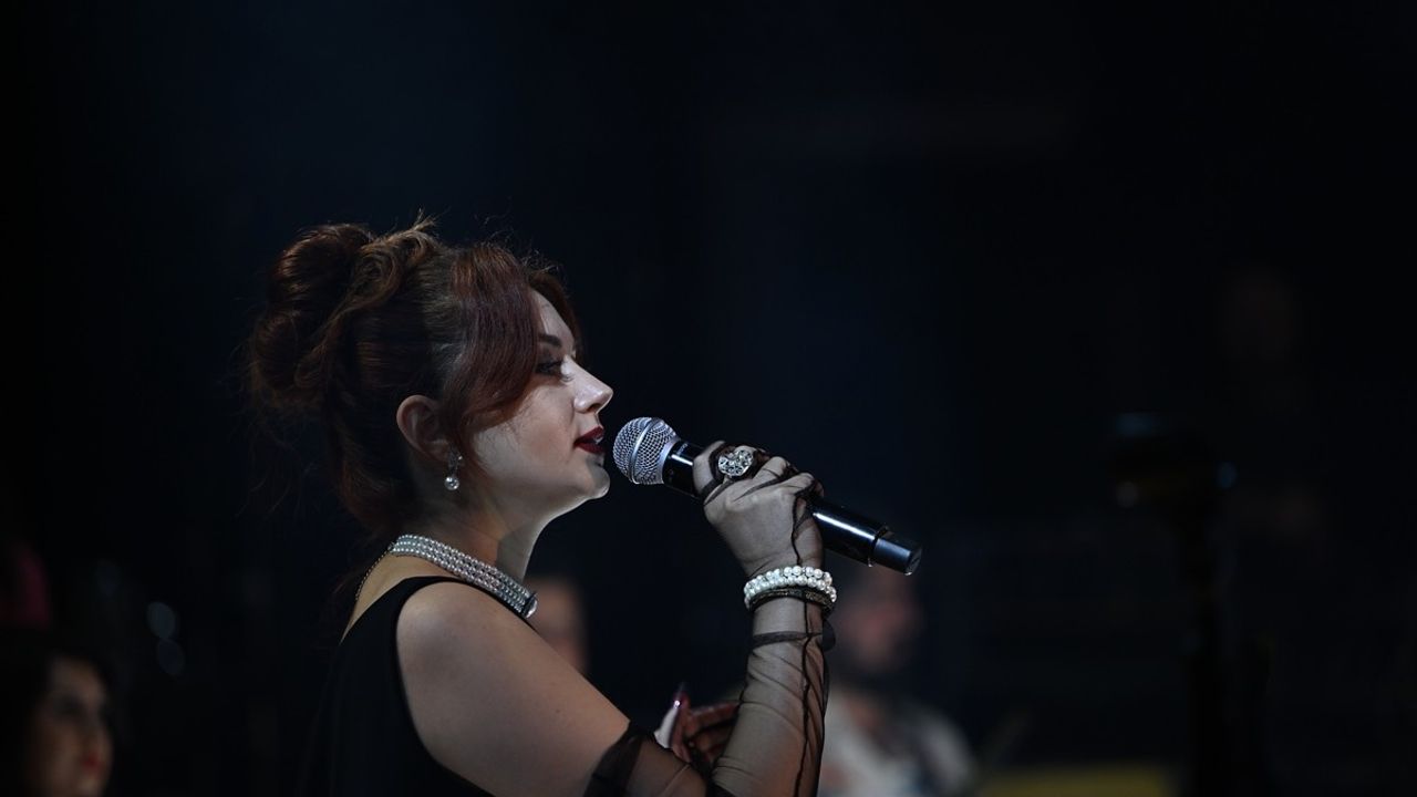 Düzce'den Unutulmaz Melodiler: 80'ler ve 90'lar Konseri