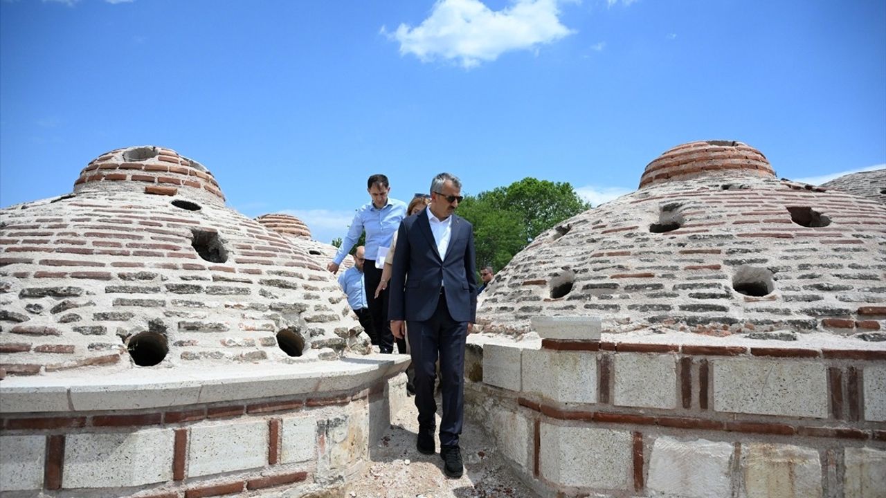 Edirne'de Gazi Mihal Hamamı Restorasyonu Devam Ediyor