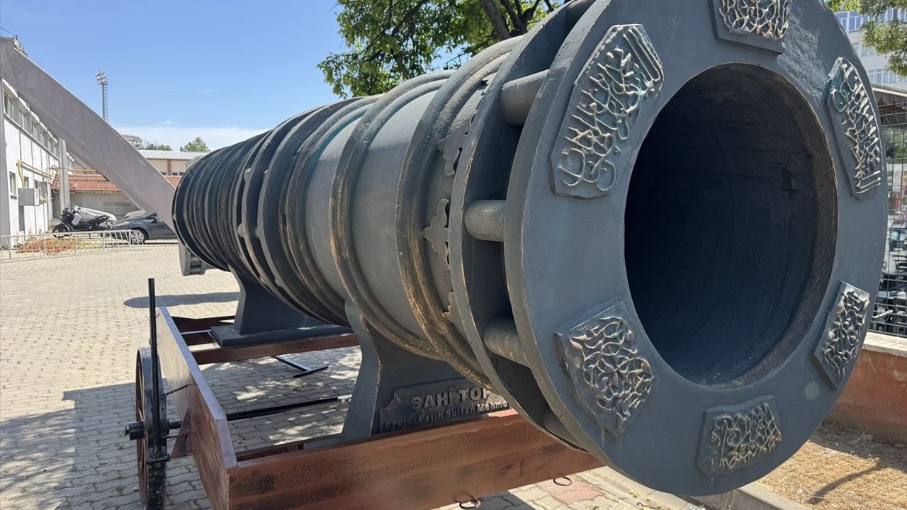 Edirne'de İstanbul'un Fethi Kutlamalarında Şahi Topları Geçişi Canlandırılacak