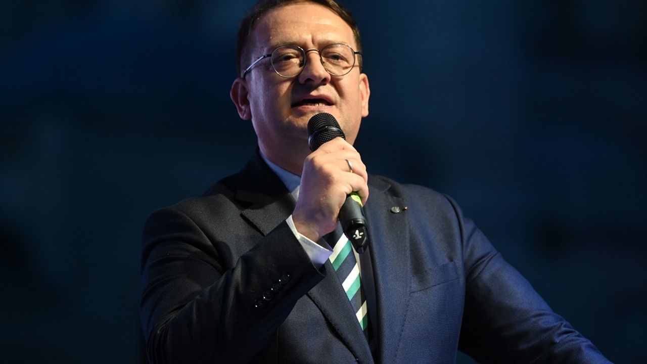 Edirne'de İstanbul'un Fethinin 572. Yıl Dönümü Coşkuyla Kutlandı