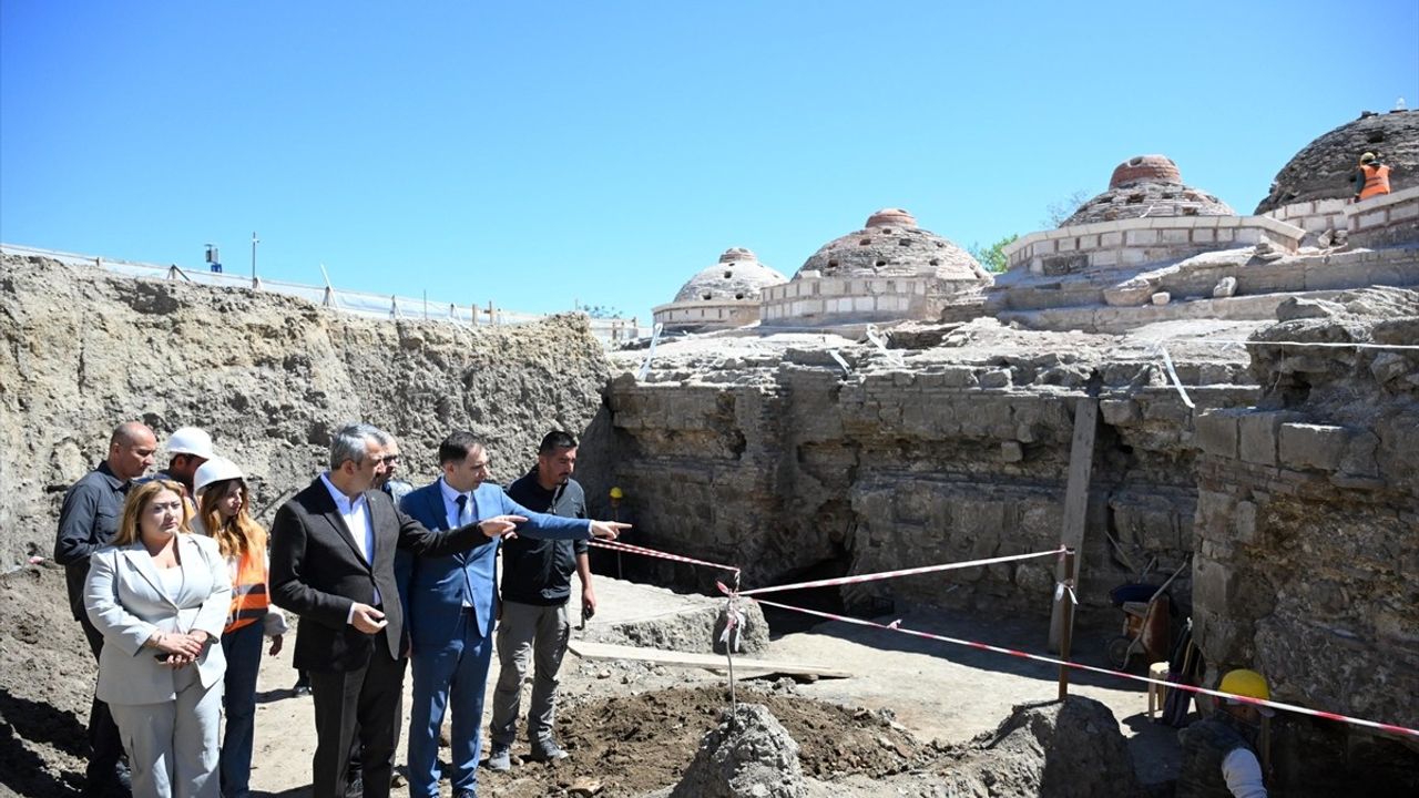 Edirne'deki Gazi Mihal Hamamı Restorasyonu Devam Ediyor