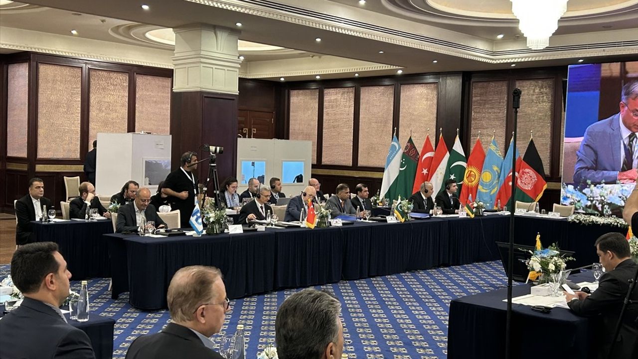 EİT Gümrük İdareleri Başkanları Toplantısı Tahran'da Gerçekleştirildi