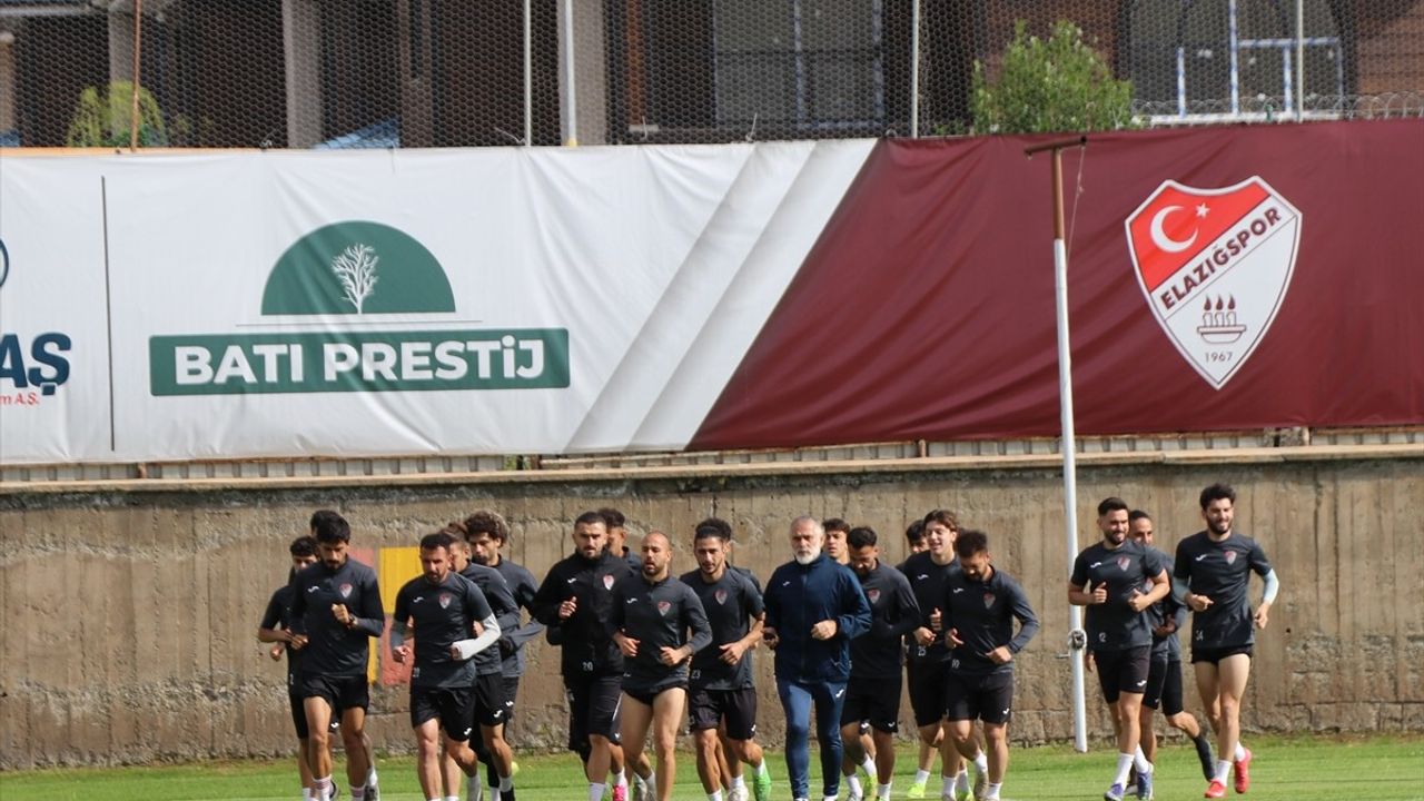 Elazığspor, Trendyol 1. Lig Hedefi ile Play-off'a Hazırlanıyor