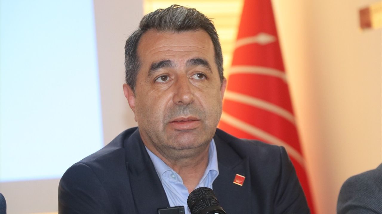Erhan Adem'den Yaş Çay Taban Fiyatı Açıklaması: 36 Lira Olmalı