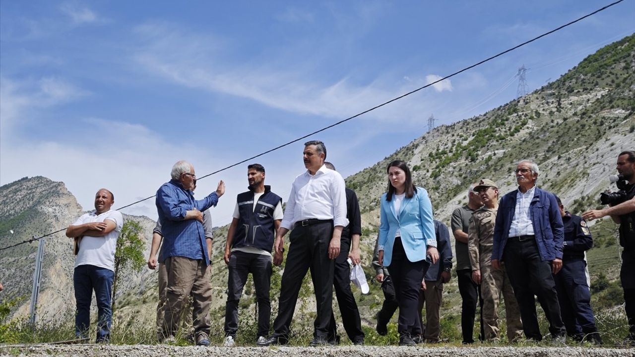 Erzurum'da Toprak Kayması: 38 Ev Tahliye Edildi