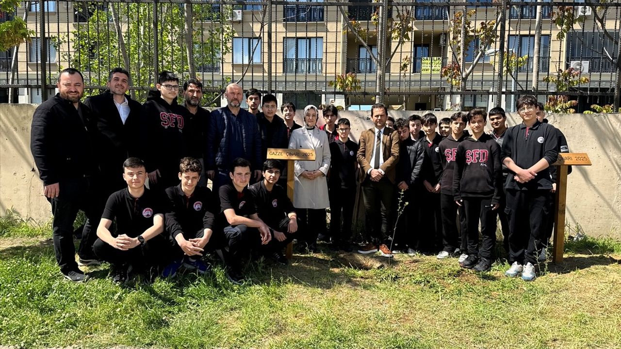 Eyüp Sultan Derneği'nden Filistinli Çocuklara Fidan Dikişi