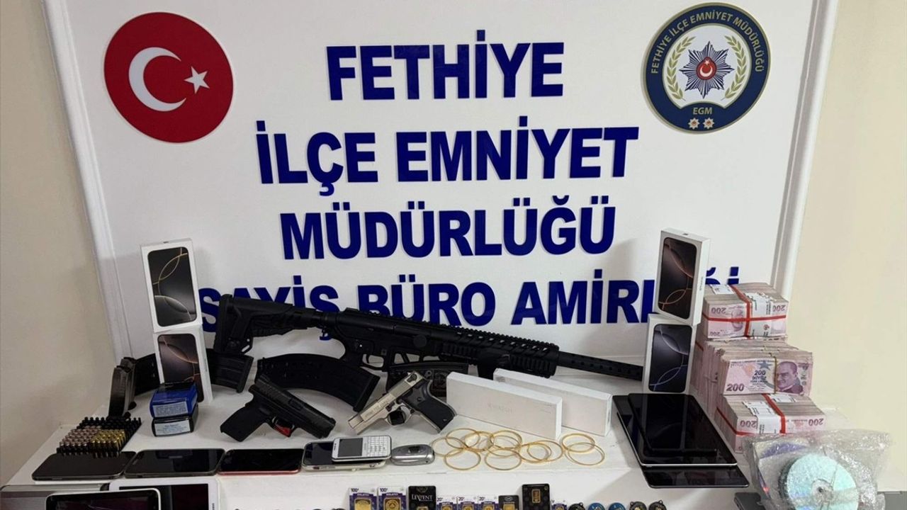 Fethiye'de Dolandırıcılık Şüphelisi Yakalandı