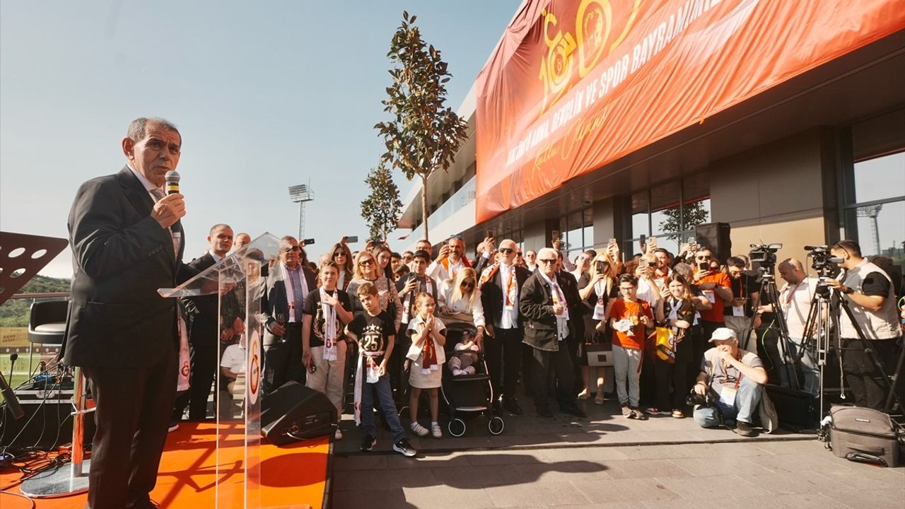Galatasaray, Muslera için İkna Çalışmalarını Sürdürüyor
