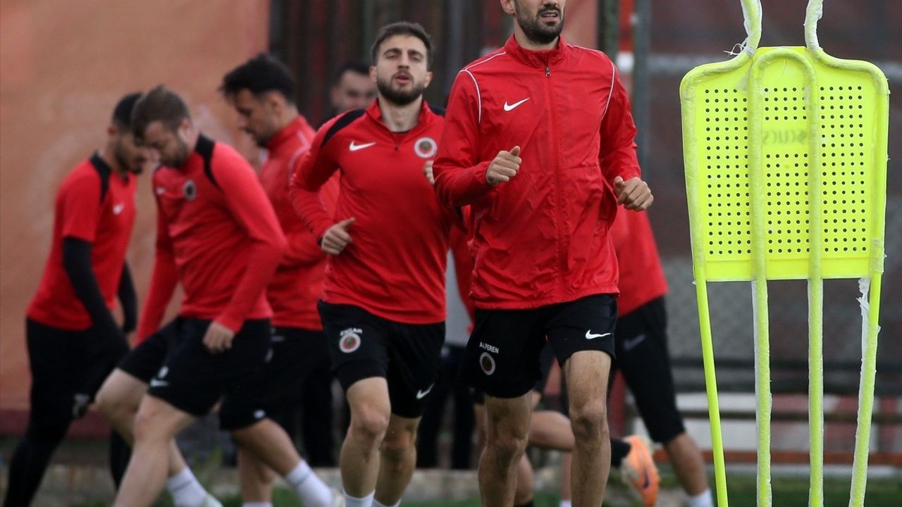 Gençlerbirliği, Sakaryaspor Maçı Hazırlıklarını Sürdürüyor
