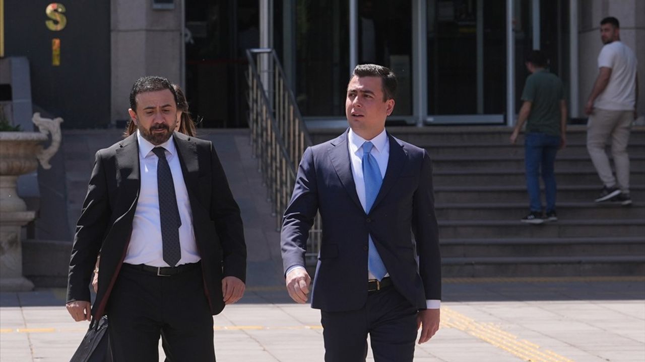 Gökçek'ten Yavaş'a Suç Duyurusu: Yolsuzluk İddiaları Gündemde