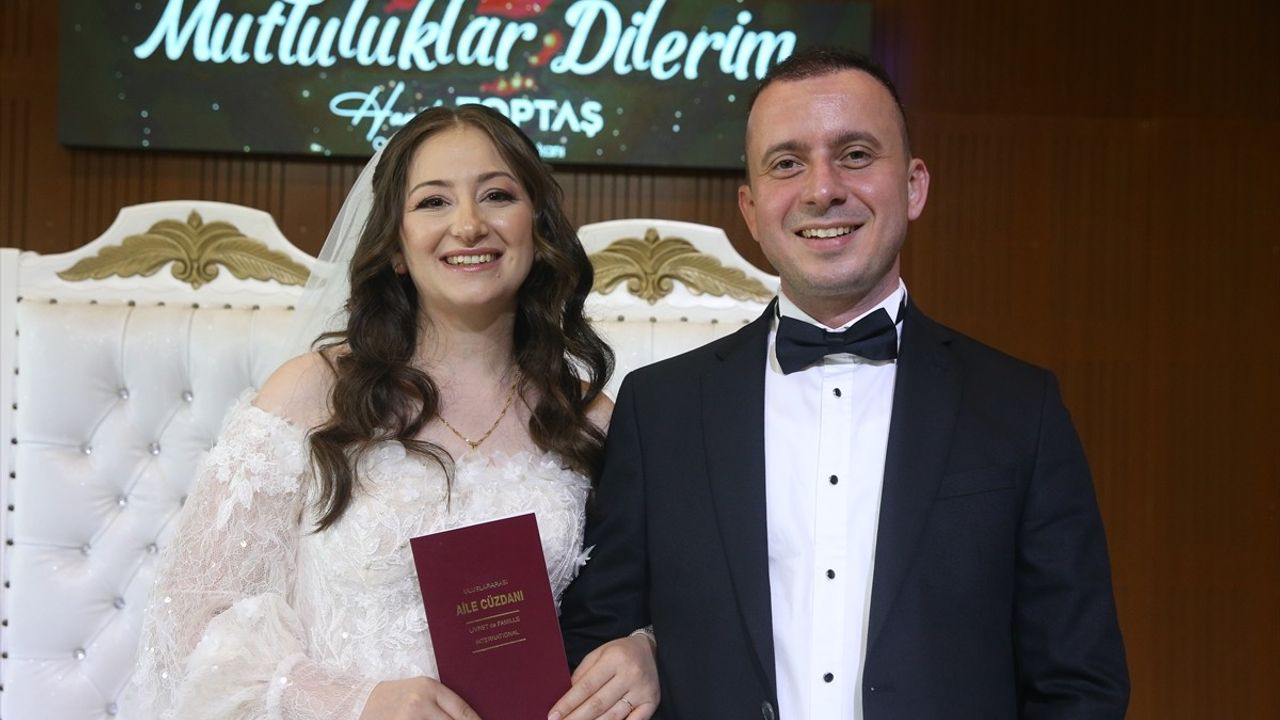 Gurbetçi Çift Aşklarını Kahramanmaraş'ta Taçlandırdı