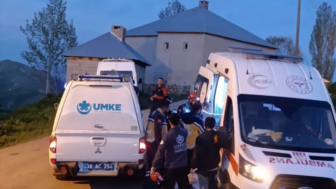 Hakkari'de Yaylada Rahatsızlanan İlyas Altıntaş İçin Ekipler Seferber Oldu