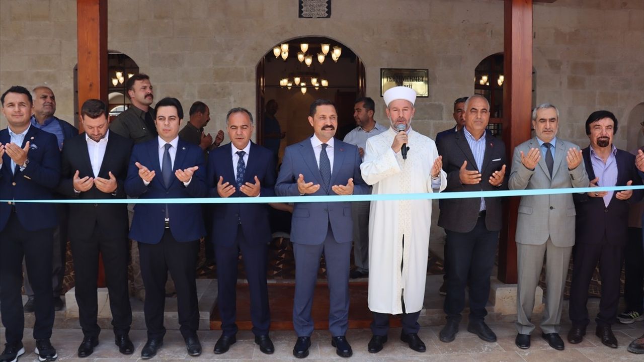 Hatay'da Depremden Etkilenen 5 Cami ve 1 Mescit Yeniden İbadete Açıldı