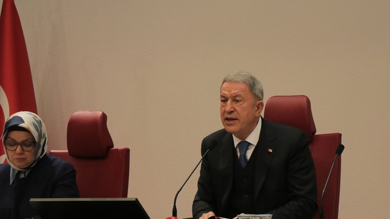 Hulusi Akar Kayseri'de Terörsüz Türkiye Vurgusunda Bulundu