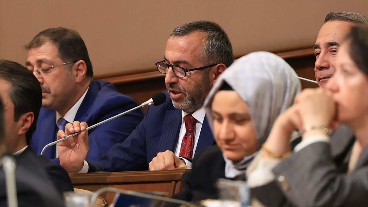 İBB Meclisi, İhalelere Dair Soru Önergesini Oy Birliğiyle Kabul Etti