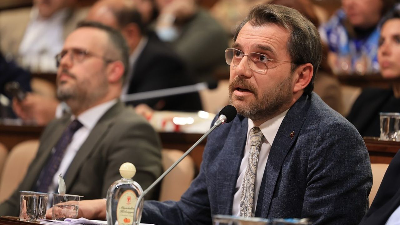İBB Meclisi'nde Çıkar İlişkileri İddiasına Tepki: Soru Önergesi Verildi
