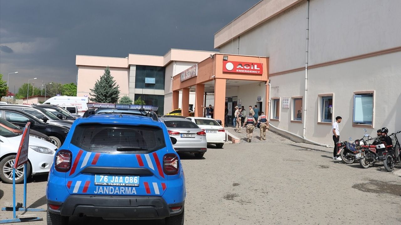 Iğdır'da Kardeşinin Eşlerini Öldüren Zanlı Tutuklandı