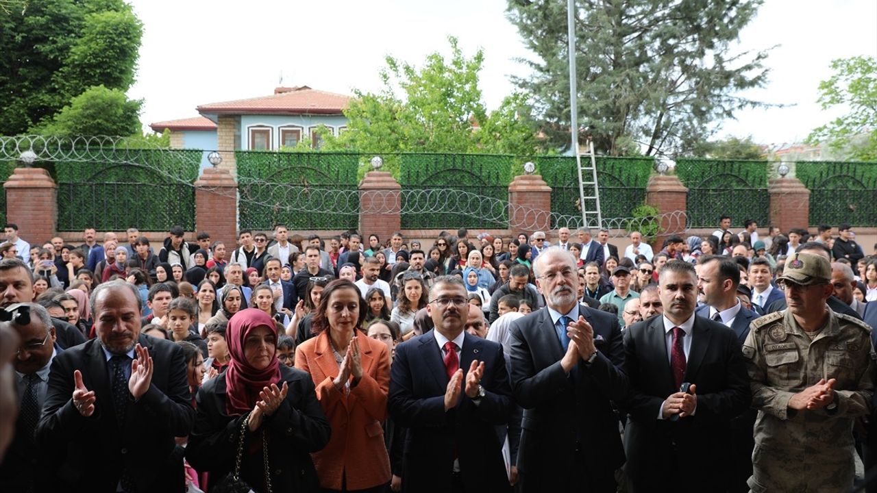 Iğdır Kitap Fuarı'nın Açılışı Gerçekleşti