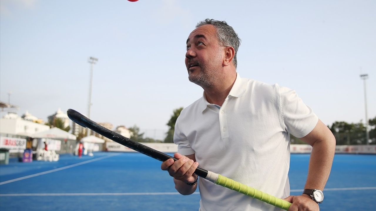 İrlandalı Direktör ile Türk Hokeyinin Zirveye Yükselişi