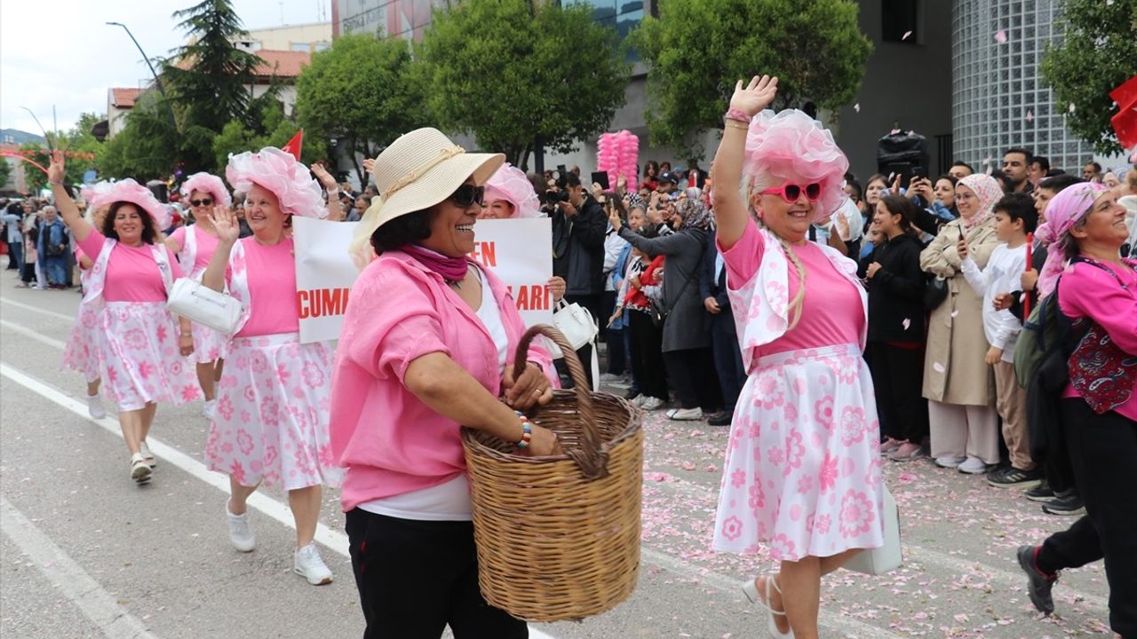 Isparta'da 2025 Uluslararası Gül Festivali Coşkuyla Başladı