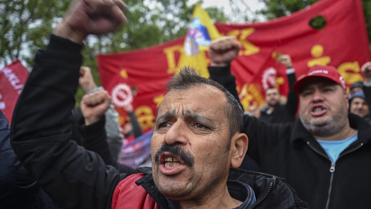 İstanbul'da 1 Mayıs Emek ve Dayanışma Günü Kutlamaları