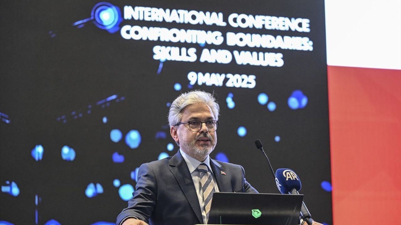 İstanbul'da Sınırlarla Yüzleşmek Konferansı: Eğitimde Yeni Vizyonlar