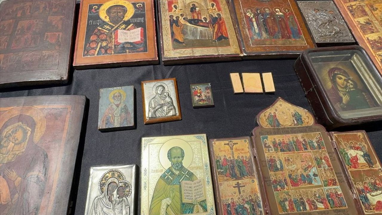 İstanbul'da Tarihi Eser Kaçakçılığı Operasyonu: 7 Gözaltı