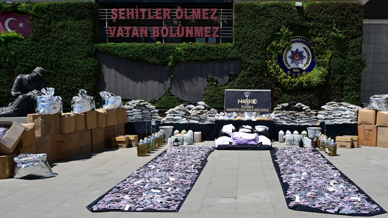 İstanbul'da Uyuşturucu Operasyonu: 1 Ton 52 Kilo Uyuşturucu Ele Geçirildi