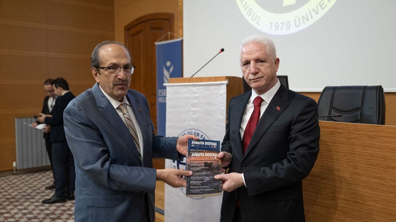 İstanbul Ulaşım Tartışmaları-1 Sempozyumu Başladı: Afet ve Trafik Yönetimi Üzerine Önemli Vurgular